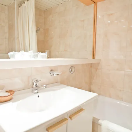 Hotel Sagitta 3*